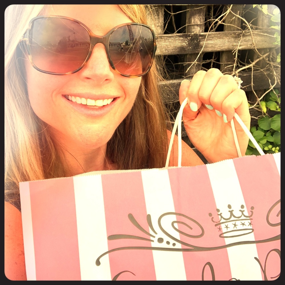 Meet your Posher, Lori